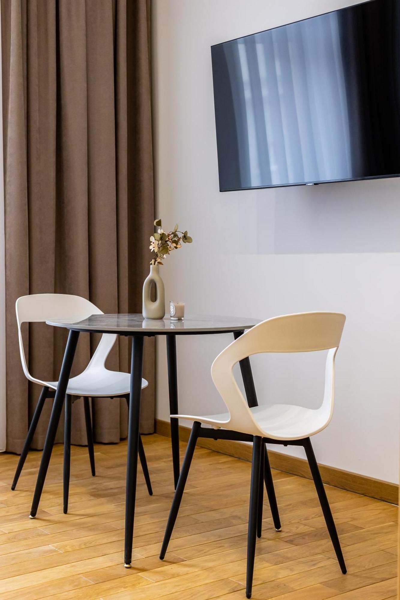 Doroshenka Premium Apartments Lviv Ngoại thất bức ảnh