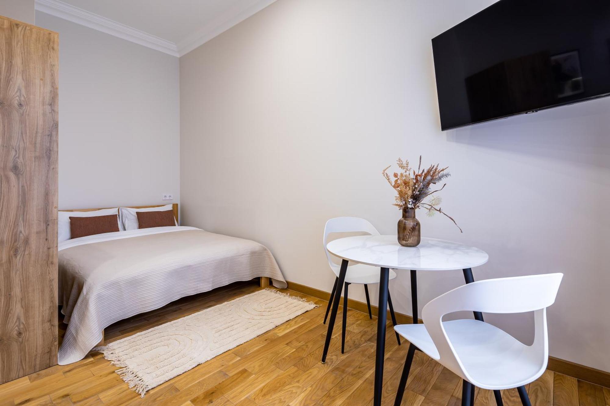 Doroshenka Premium Apartments Lviv Ngoại thất bức ảnh