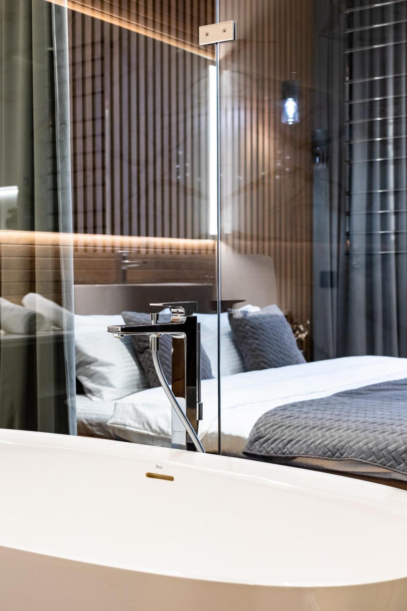 Doroshenka Premium Apartments Lviv Ngoại thất bức ảnh