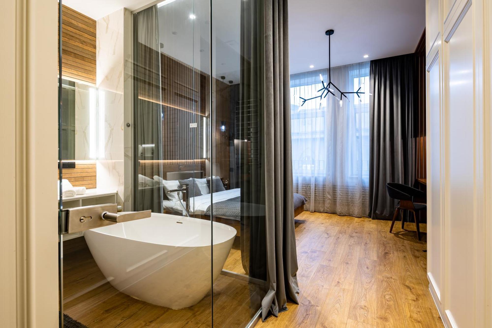 Doroshenka Premium Apartments Lviv Ngoại thất bức ảnh